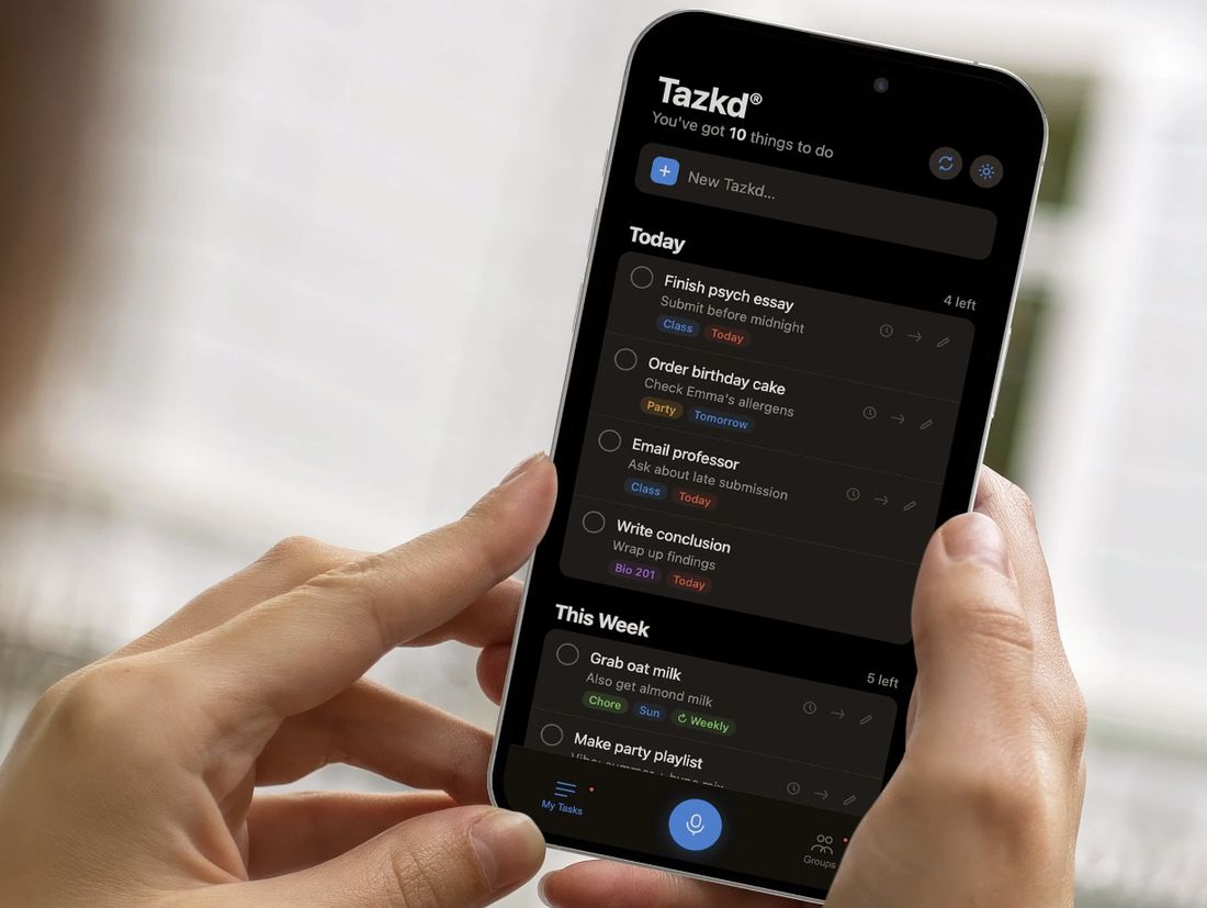 Tazkd task app on phone